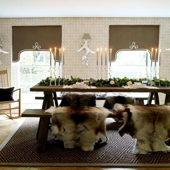Classic country Christmas dining room | Dining room | PHOTO GALLERY | Homes & Gardens | Housetohome.co.uk