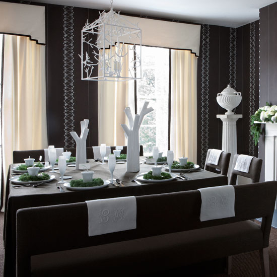 Dark grey and white Christmas dining room | Dining room | PHOTO GALLERY | Homes & Gardens | Housetohome.co.uk