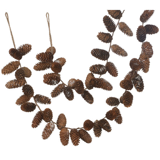 Christmas garland from John Lewis Homes & Gardens Housetohome | Christmas | PHOTO GALLERY | Homes & Gardens | Housetohome.co.uk