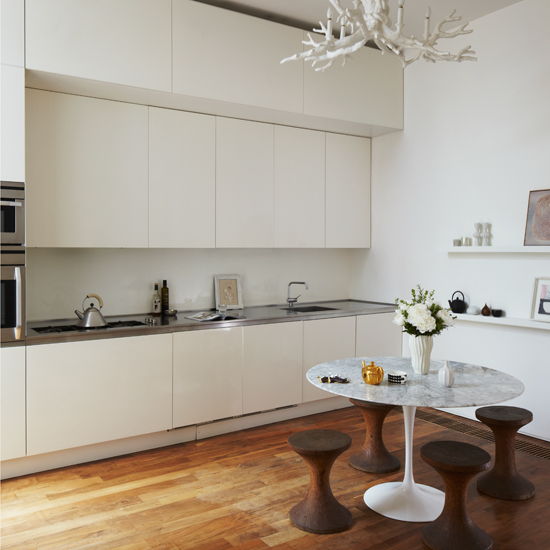 Minimal kitchen-diner