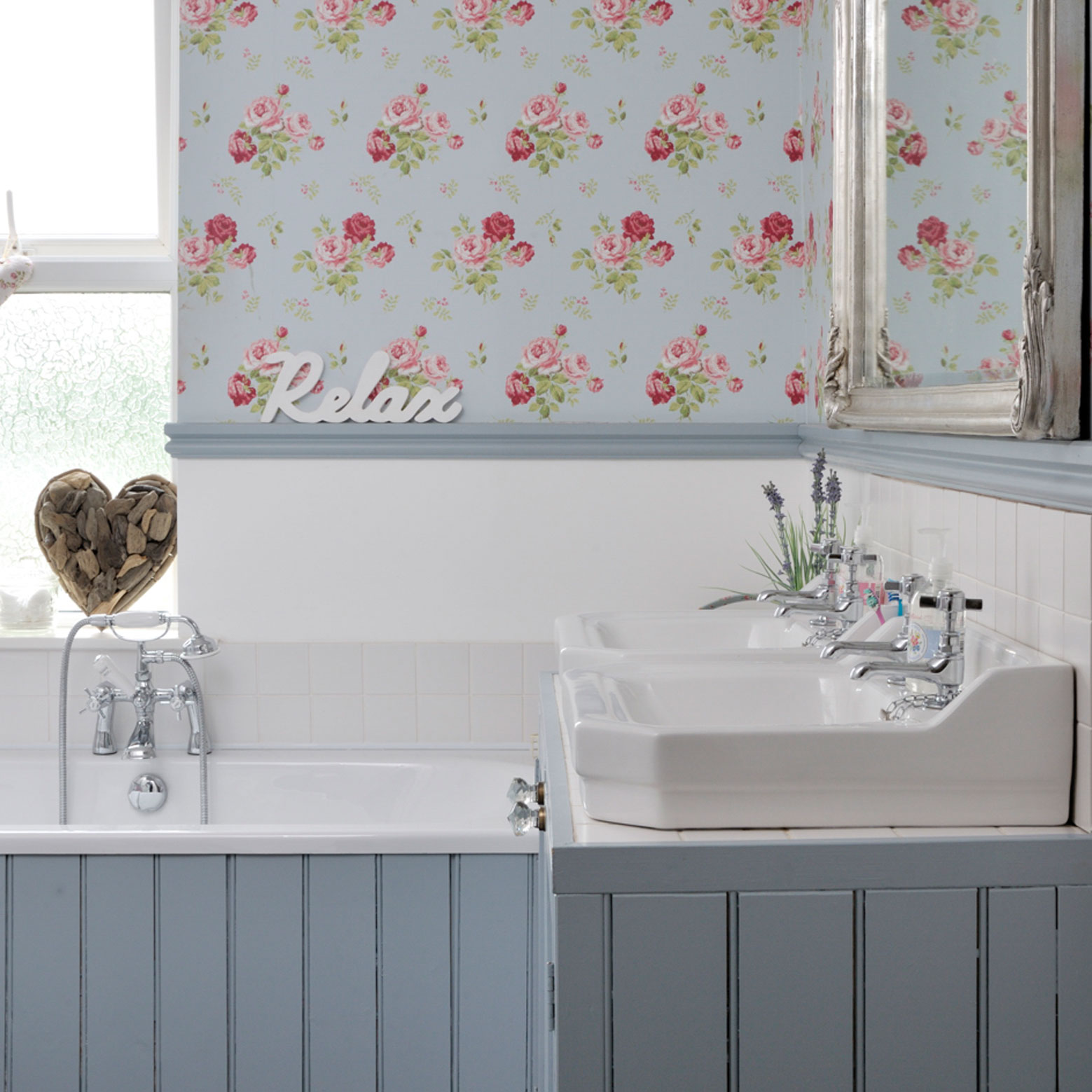 Panel your bath | Bathroom ideas | Bathroom decorating | PHOTO GALLERY | Style at Home | Housetohome.co.uk