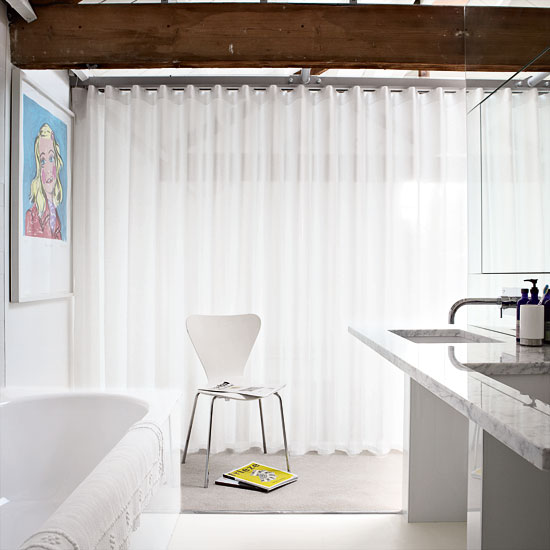 Bathroom | Step inside an arty converted dairy home in west London | Modern home | House Tour | PHOTO GALLERY | Livingetc | Housetohome