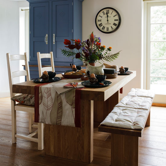 Sit at a casual table Sit at a casual table | Dining room | PHOTO GALLERY | Country Homes and Interiors | Housetohome.co.uk