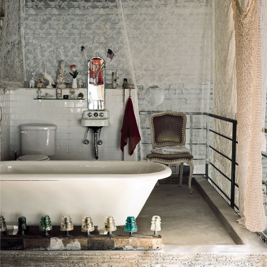 Bathroom Bathroom l Step inside this cool converted warehouse l House Tour l PHOTO GALLERY l Livingetc l housetohome