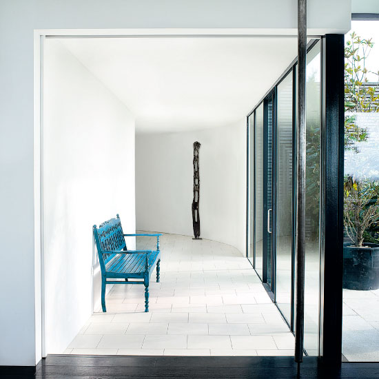 Hallway l Modernist new build l House Tour l PHOTO GALLERY l Livingetc l Housetohome