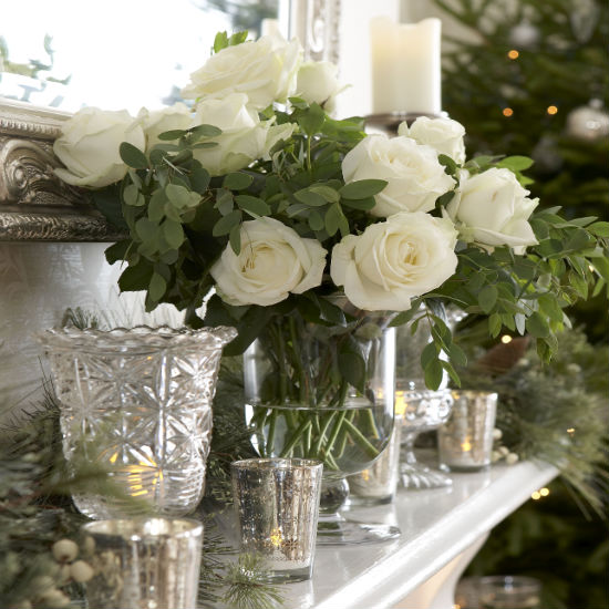 Keep it natural | Christmas mantelpiece | Christmas decorating ideas | PHOTO GALLERY | Ideal Home | Housetohome