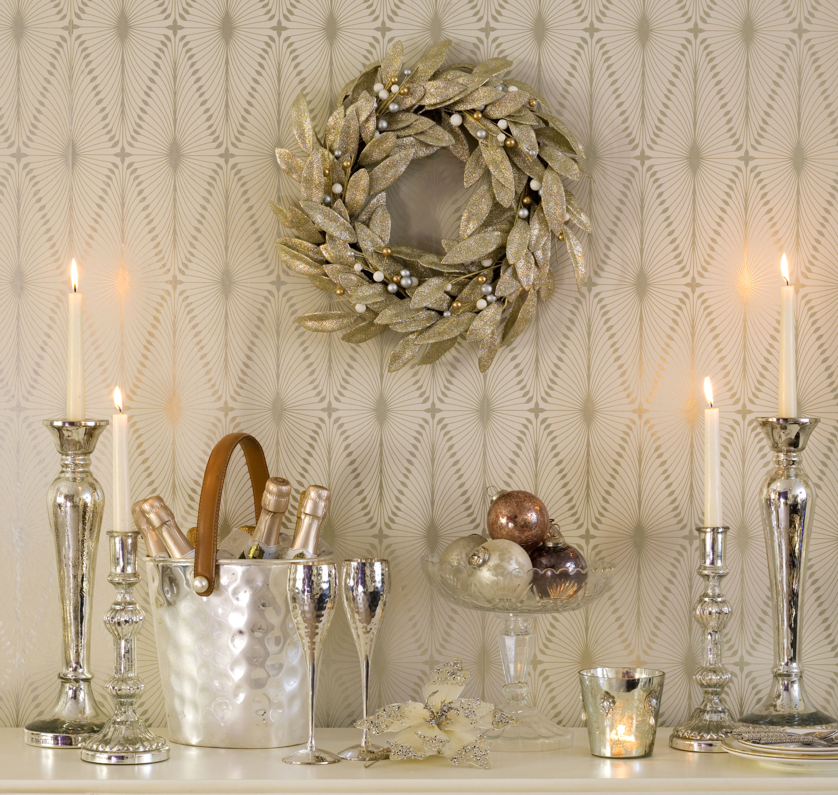 Hang a wreath | Christmas mantelpiece | Christmas decorating ideas | PHOTO GALLERY | Ideal Home | Housetohome