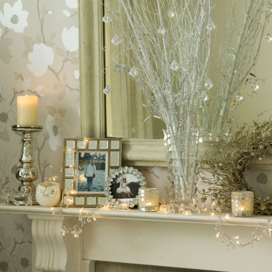 Go for crystal and glass | Christmas mantelpiece | Christmas decorating ideas | PHOTO GALLERY | Ideal Home | Housetohome
