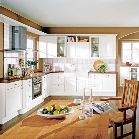 White and wood kitchen White and wood kitchen | Traditional kitchens - 10 ideas | Kitchens | PHOTO GALLERY | Beautiful Kitchens | Housetohome