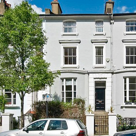 Stella's West London home features 3 bedrooms, a garden and a roof terrace
