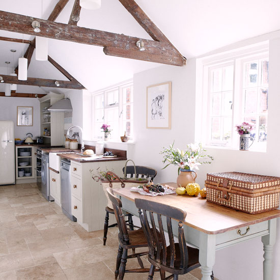 Kitchen | House tour | PHOTO GALLERY | Country Homes and Interiors | Housetohome.co.uk