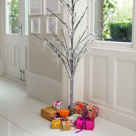 Modern twig tree Modern twig tree | Christmas accessories | PHOTO GALLERY | 25 Beautiful Homes | Housetohome