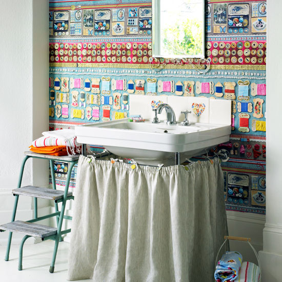 Homespun-style bathroom