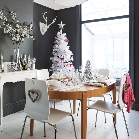 Christmas dining room | dining room | PHOTO GALLERY | Style at Home | Housetohome