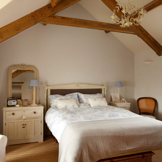 Main bedroom | Country cottage | PHOTO GALLERY | Ideal Home | Housetohome