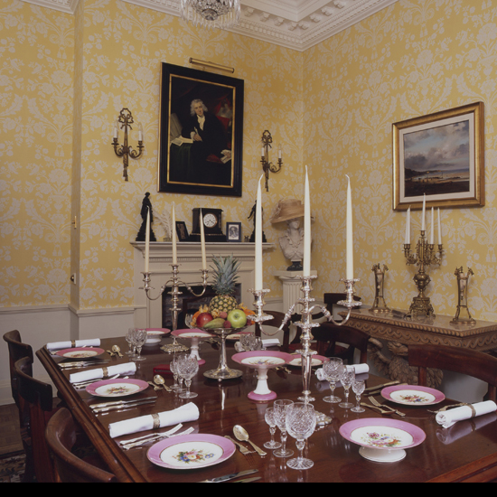 Yellow and white wallpaper | Dining room wallpaper ideas | PHOTO GALLERY | 25 Beautiful Homes | Housetohome