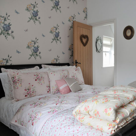 Bedroom l cosy bedroom decorating ideas l PHOTO GALLERY l Housetohome