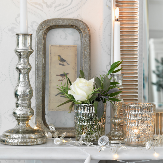Dress it up | Christmas mantelpiece | Christmas decorating ideas | PHOTO GALLERY | Ideal Home | Housetohome