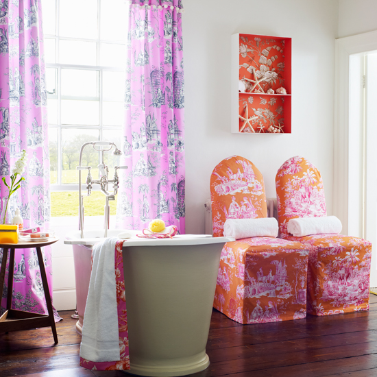 Bright pink and red bathroom | Bathroom decorating ideas | PHOTO GALLERY | Housetohome.co.uk