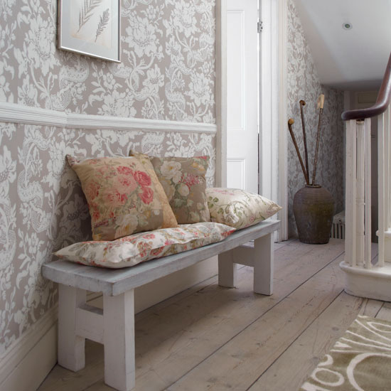 Decorate with damask Decorate with damask | Country hallway ideas - 10 of the best | Hallway | PHOTO GALLERY | Country Homes and Interiors | Housetohome