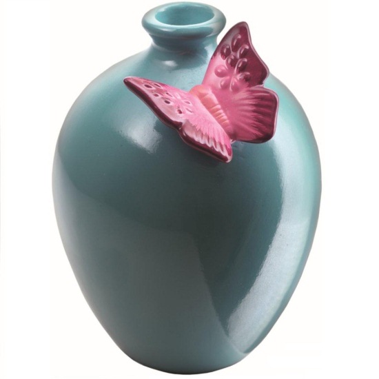 3D butterfly vase from Debenhams 3D butterfly vase from Debenhams | Modern patchwork bedroom | PHOTO GALLERY | Housetohome.co.uk