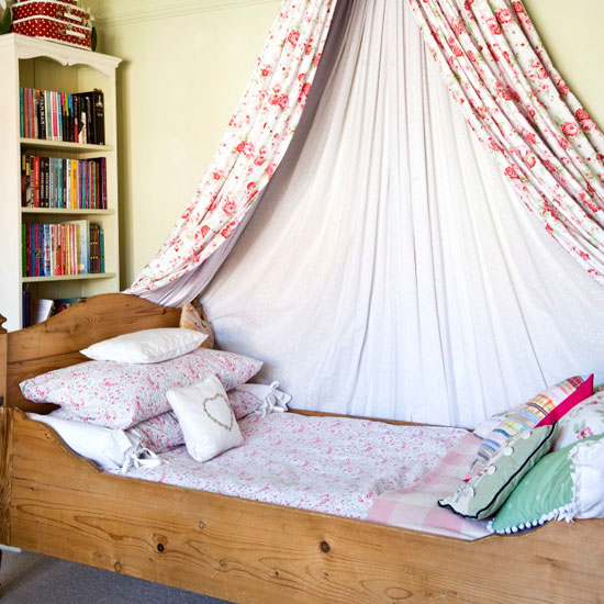 Canopy bedroom | Girls' bedroom ideas | Childrens' bedrooms | bedroom | PHOTO GALLERY | 25 Beautiful Homes | Housetohome.co.uk