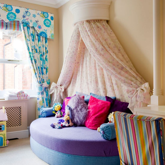 Colourful bedroom | Girls' bedroom ideas | Childrens' bedrooms | bedroom | PHOTO GALLERY | 25 Beautiful Homes | Housetohome.co.uk