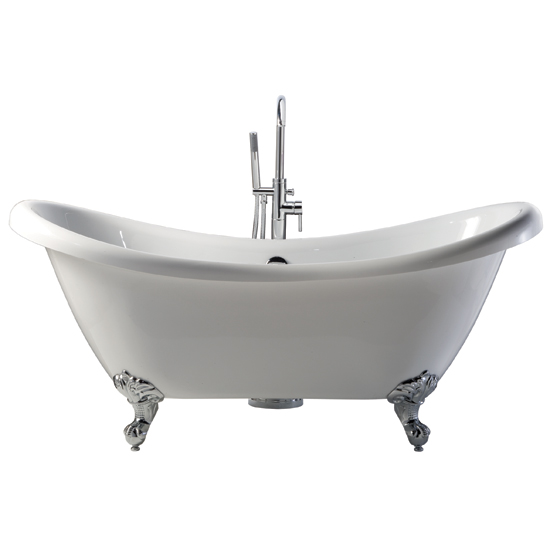 Liberty roll-top bath from Victoria Plumb Liberty roll-top bath from Victoria Plumb | Roll-top baths - 10 of the best | Bathroom | PHOTO GALLERY | Country Homes & Interiors | Housetohome.co.uk