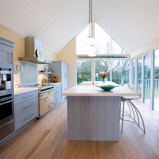 Vaulted-roof kitchen extension | Kitchen extension | PHOTO GALLERY | Beautiful Kitchens | Housetohome.co.uk