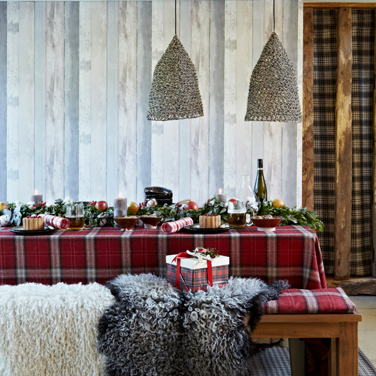 Festive tartan dining room 