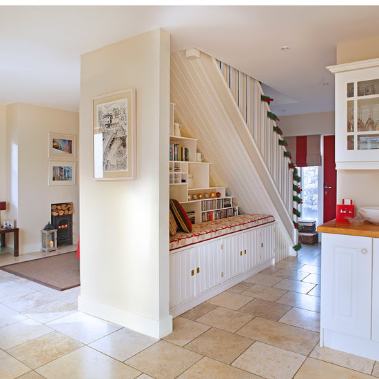 Neutral open-plan hallway