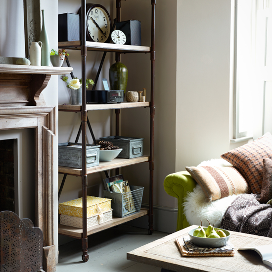 Country-style living room storage