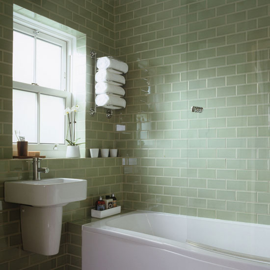 Glossy tiles | Bathroom | PHOTO GALLERY | Ideal Home | Housetohome