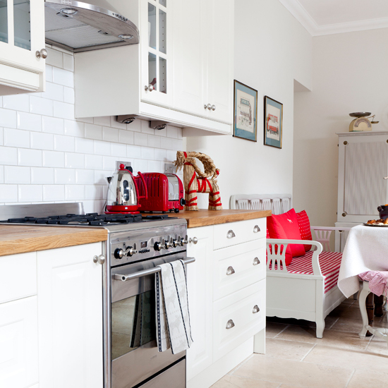 White country kitchen with Scandi-style furniture