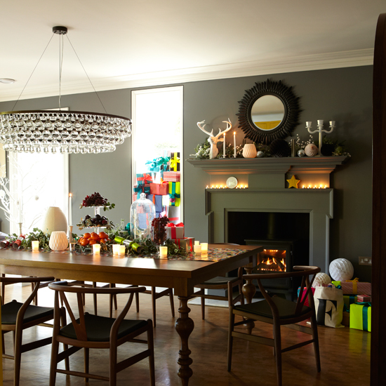 Traditional green dining room
