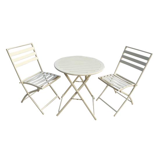 Essentials bistro set from Dobbies Garden furniture housetohome.co.uk