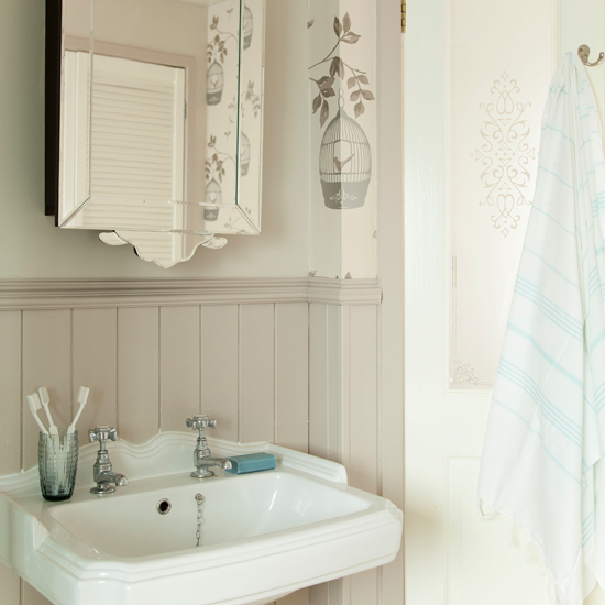 Neutral Art Deco bathroom | Bathroom decorating ideas | Ideal Home | Housetohome.co.uk
