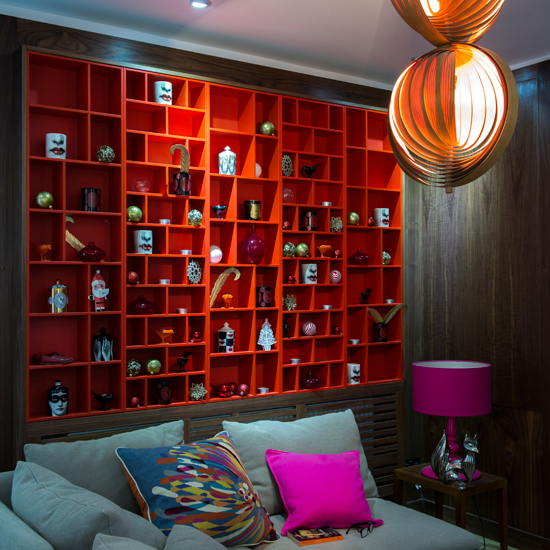 Dark wood and tomato red living room
