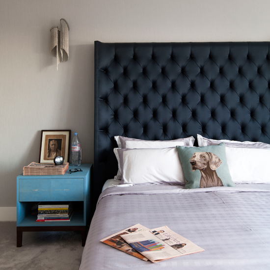 Elegant contemporary bedroom