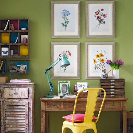 Green and wood home office