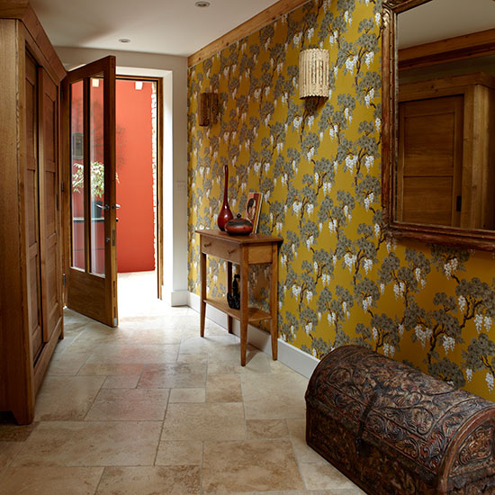Take a look round this contemporary Cotswolds home