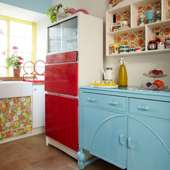 Retro painted kitchen
