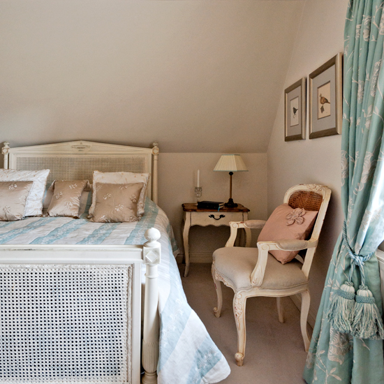 Cream vintage country bedroom