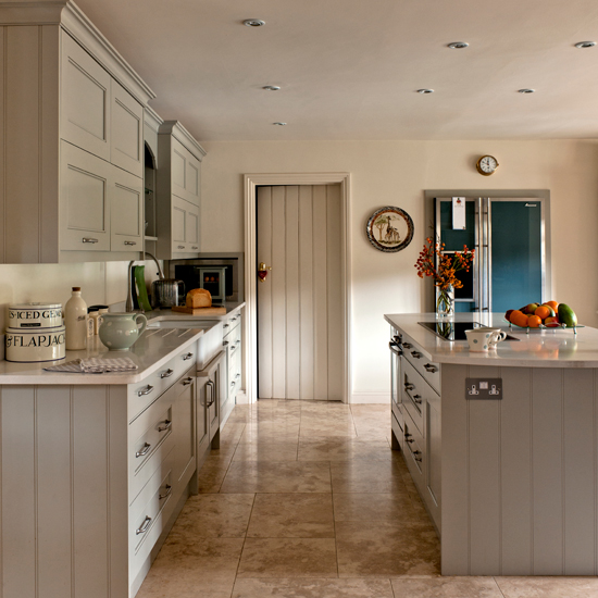 Grey Shaker kitchen