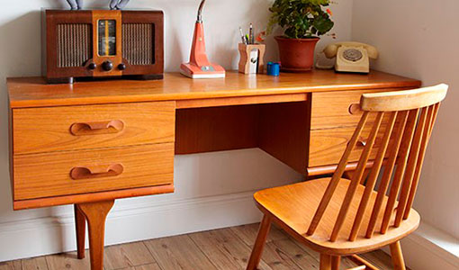 Retro home office
