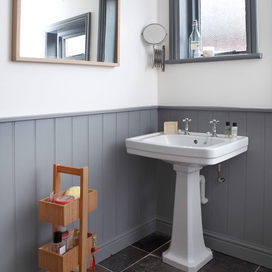 Grey and white panelled bathroom