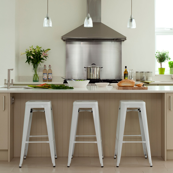 Neutral panelled kitchen island