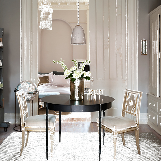 Elegant cream dining room