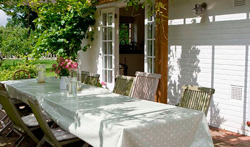 Garden decking and patio ideas - 10 of the best 