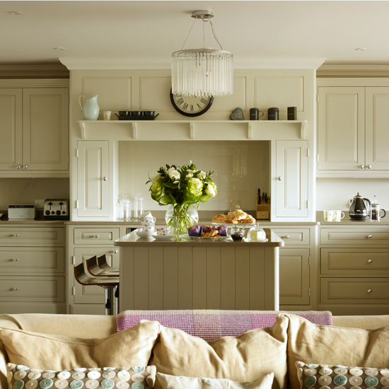 Pale grey Shaker-style kitchen